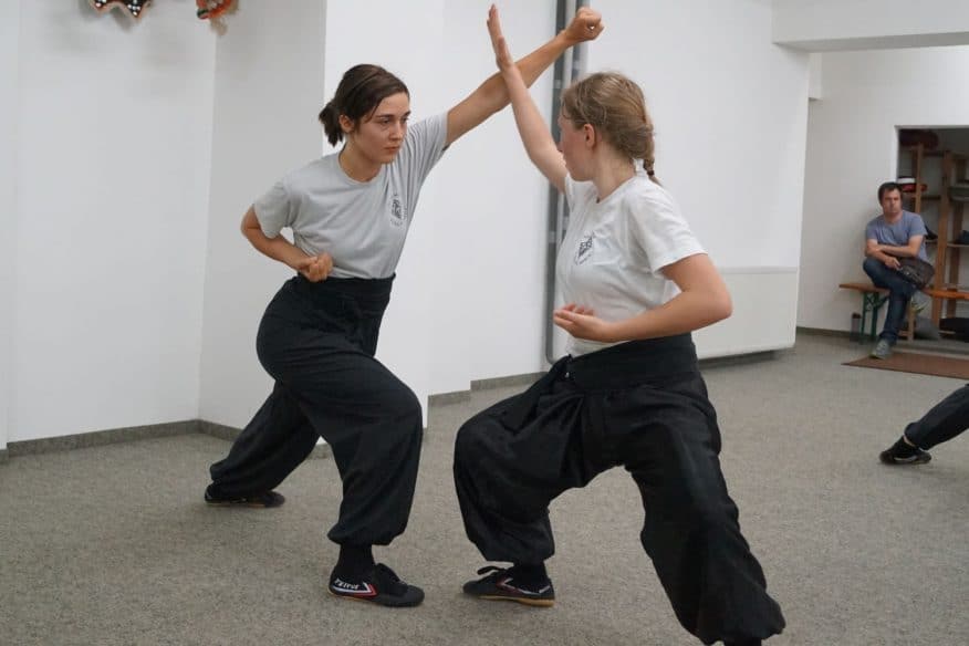 Zweikampf Frauen Kung Fu